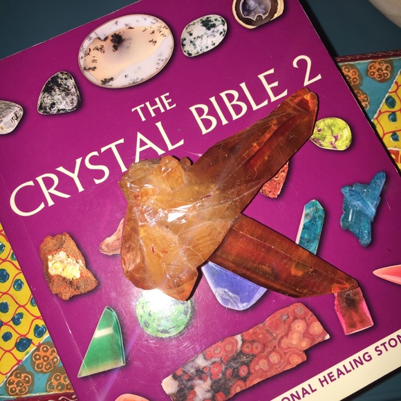 Aura crystal and book kit